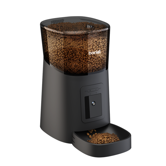 Automatic pet feeder
